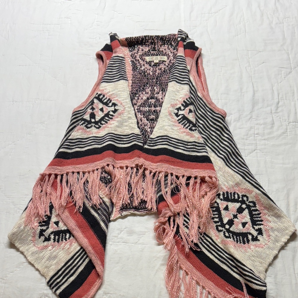 Pink Rose Boho Aztec Fringe Knit Sweater Vest Ponchoβ S/M
